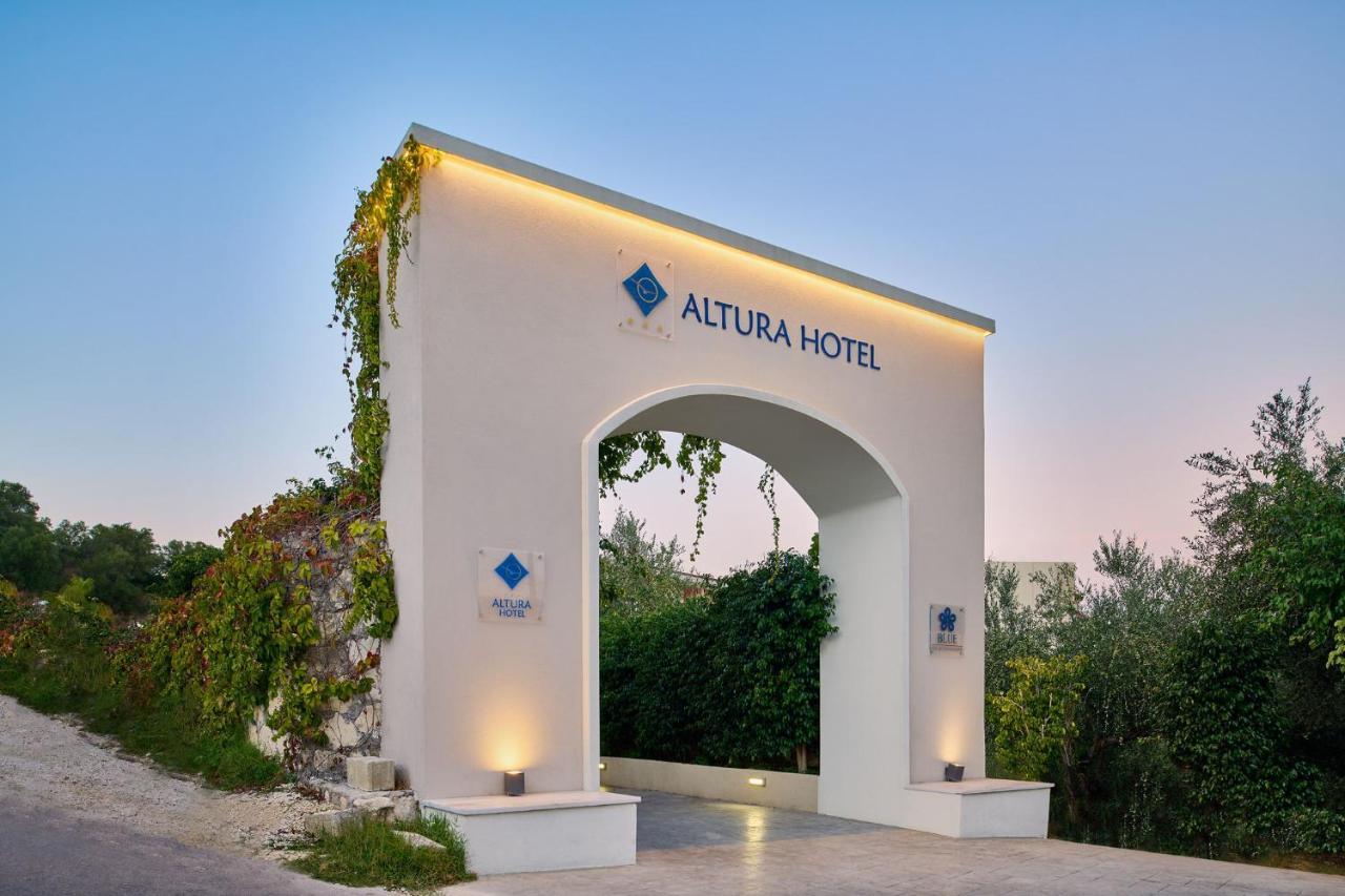Altura Hotel Zakynthos チィリヴィ エクステリア 写真